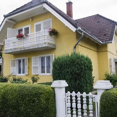 Apartamento Gizella Haz Keszthely Exterior foto